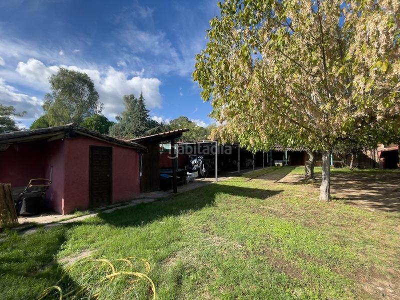 Foto 3a8a790a-00fb-4a46-b102-b1618baa2109. Masia amb piscina a Torremenga
