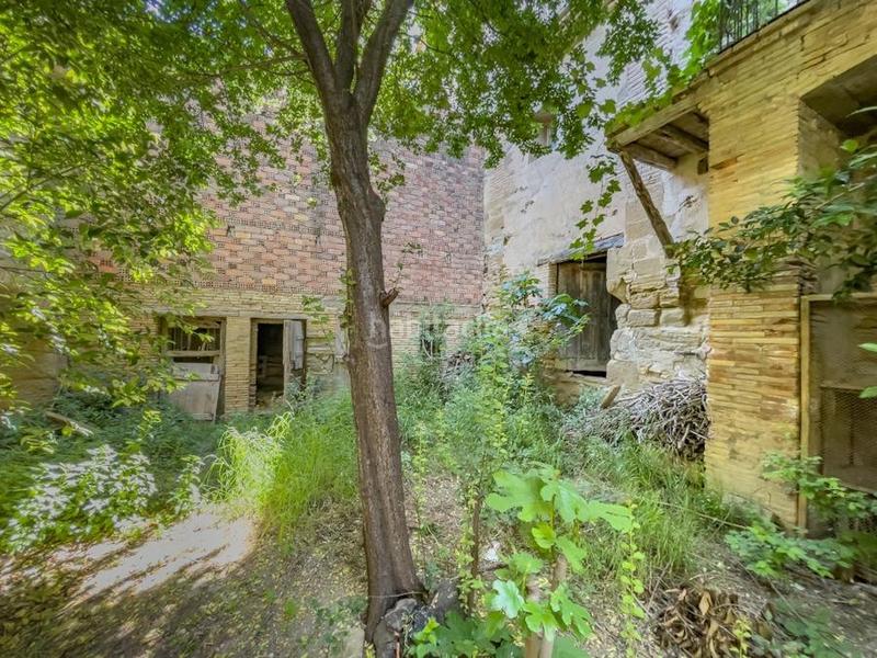 Foto b9b9f5c6-5137-4a94-a4fb-4be051a461d2. Chalet con parcheggio in Angüés