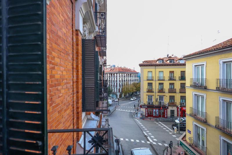 Foto 5da6aa45-c392-4c6d-8b80-47de3389f498. Lloguer apartament a calle calle de la concepción jerónima a Madrid