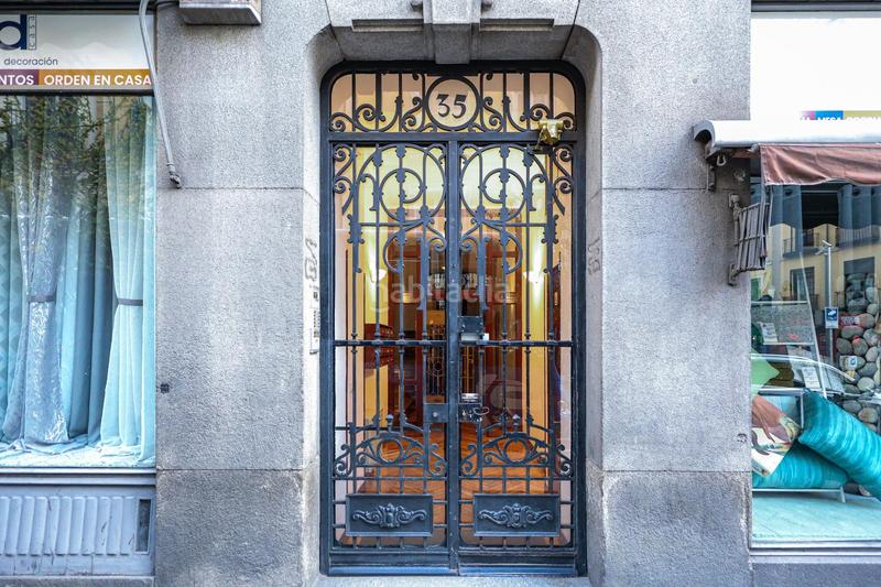 Foto 28fa4f2a-7cb3-4de3-9eeb-c825dcff55a3. Miete appartement in calle calle de la concepción jerónima in Madrid