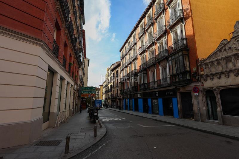 Foto d0fd2e10-ab6a-4a39-80b4-84a13fb39a72. Miete appartement in calle calle de la concepción jerónima in Madrid
