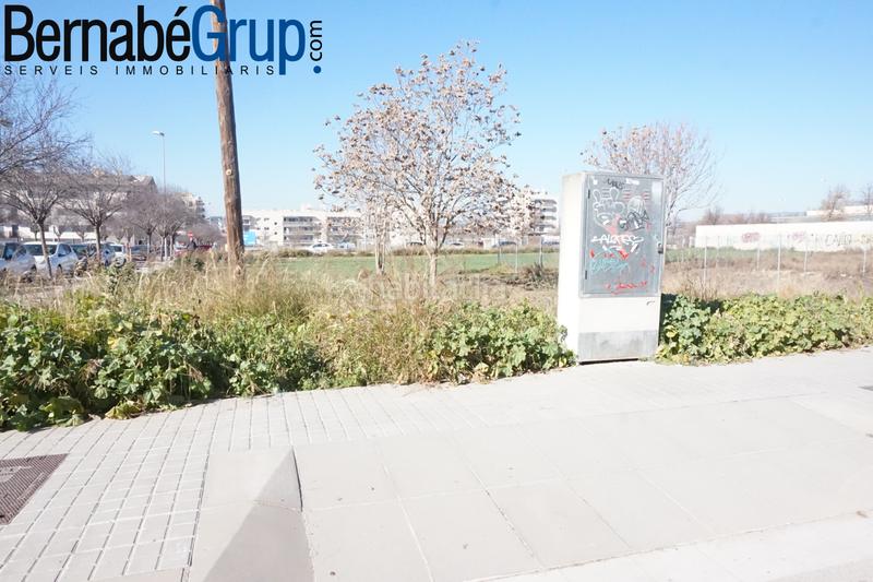 Foto dc2004f4-60ce-48a4-b266-199744274272. Terreny residencial a Joan Prim Granollers