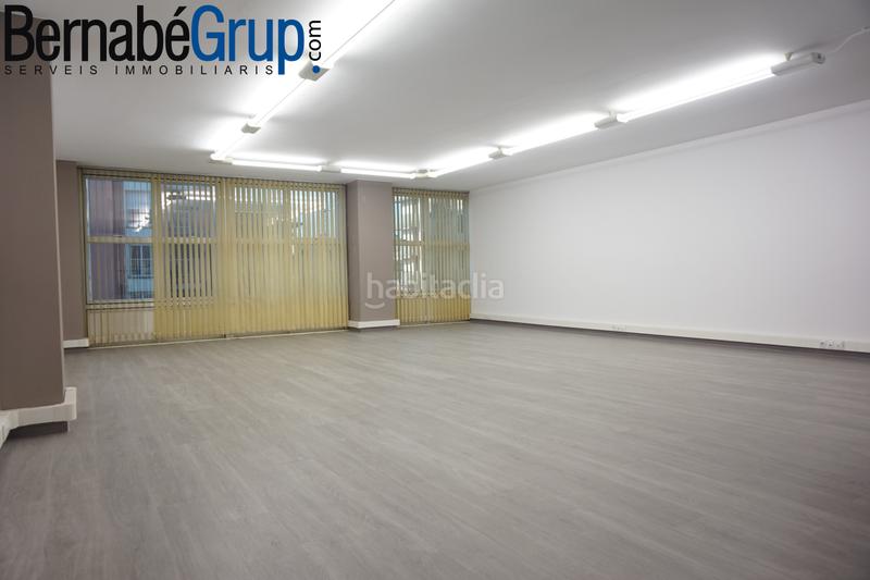 Foto 692ff087-875d-4265-833b-58c8af2d7ca5. Location bureau avec chauffage parking dans Sant miquel Granollers