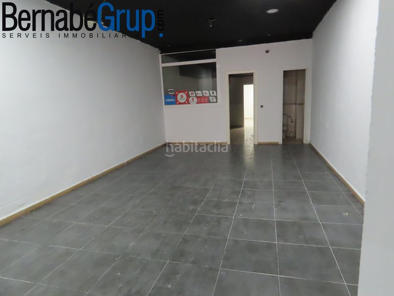 Foto 38261c42-37e3-4225-842b-af0cd8e59f6a. Alquiler local comercial local estratégico de 104 m² en Granollers