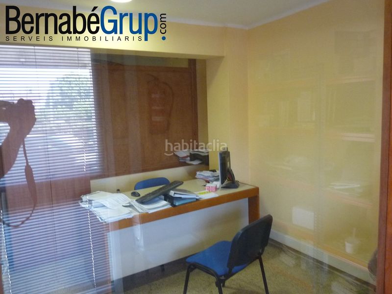 Foto 1a6f4228-a06e-4d48-a7ce-a08ae344b48f. Local comercial a Roca del Vallès (La)