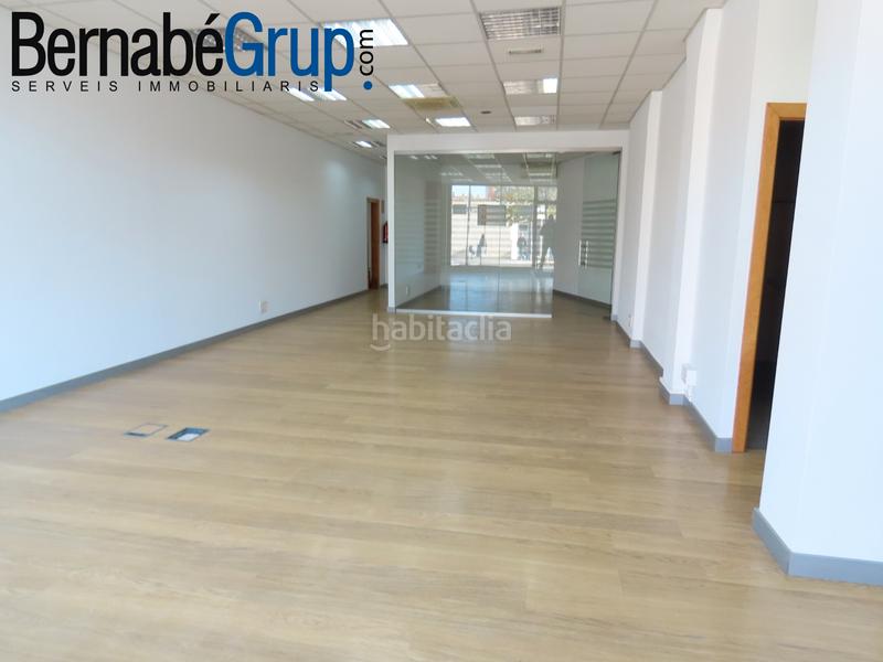 Foto fb1711bc-765b-447a-9d37-5d9af97f3ad3. Local commercial avec chauffage dans Font Verda Granollers