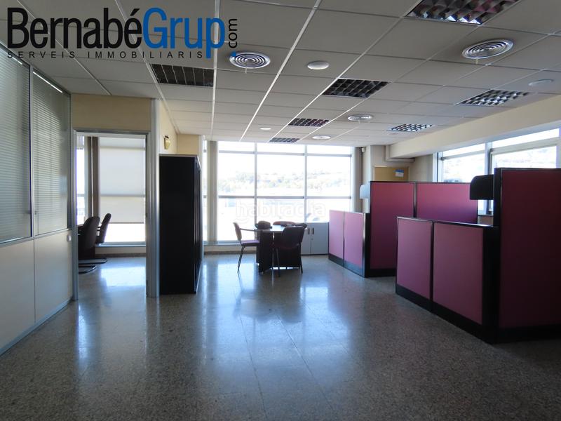 Foto 97f487b1-4a10-46a7-b6b1-fd7dd5494cea. Location bureau avec chauffage parking dans Zona Industrial Granollers