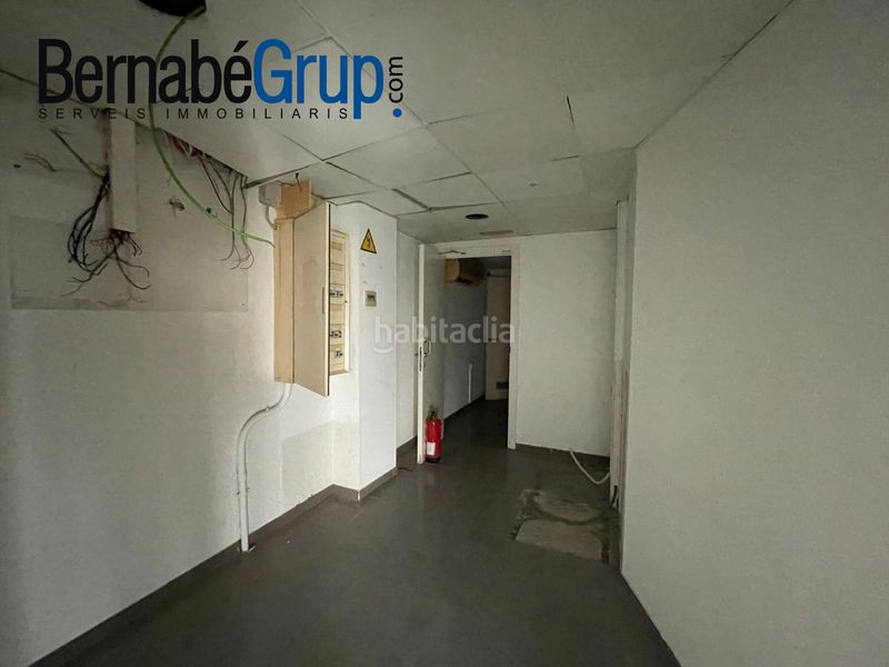 Foto 44ca7c80-fb7c-4a4f-b08b-778ac51a0f21. Alquiler local comercial local esquinero en Congost Granollers