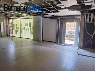 Lloguer Local Comercial  Carrer de roger de flor. Gran local de 281m² en  roger de flor