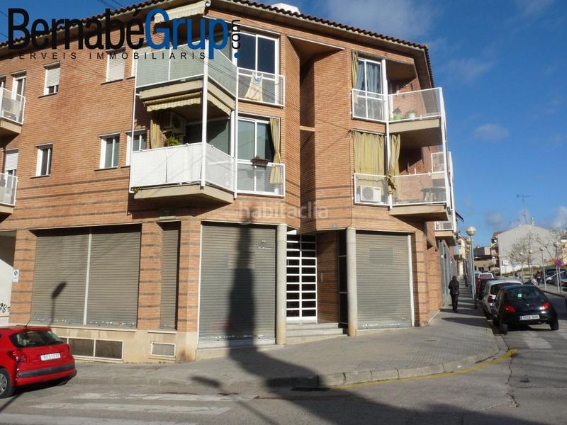 Foto 8974115f-9b4d-46a0-8179-f127ae437be2. Lloguer local comercial a carrer bartomeu brufalt 39 a Granollers