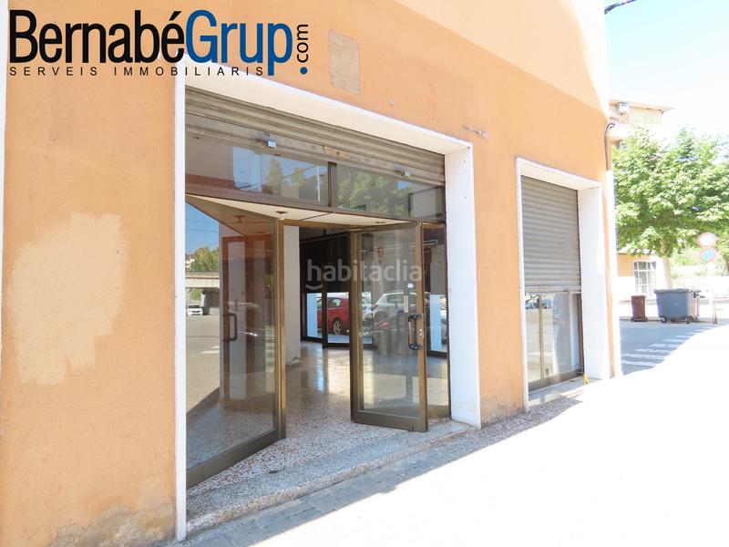 Foto 6f895cec-de56-4939-b6eb-a6abcb026c26. Alquiler local comercial en carrer rec 38 local esquinero junto al cap en Canovelles