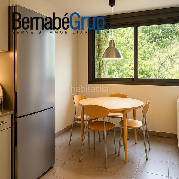 Foto 58d264fa-439a-4422-8662-110b802bbbbe. Casa adosada adosada en can gurgui con piscina comunitaria en Canovelles
