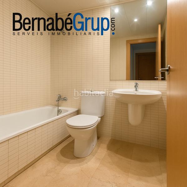 Foto 59094867-34f3-4797-818b-3d5c16c1e971. Casa adosada adosada en can gurgui con piscina comunitaria en Canovelles