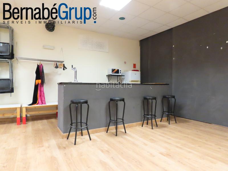 Foto 18830c5b-c0af-4bb1-b01e-7e31b9fa5a9d. Pas-de-porte local commercial avec chauffage dans Hostal Granollers