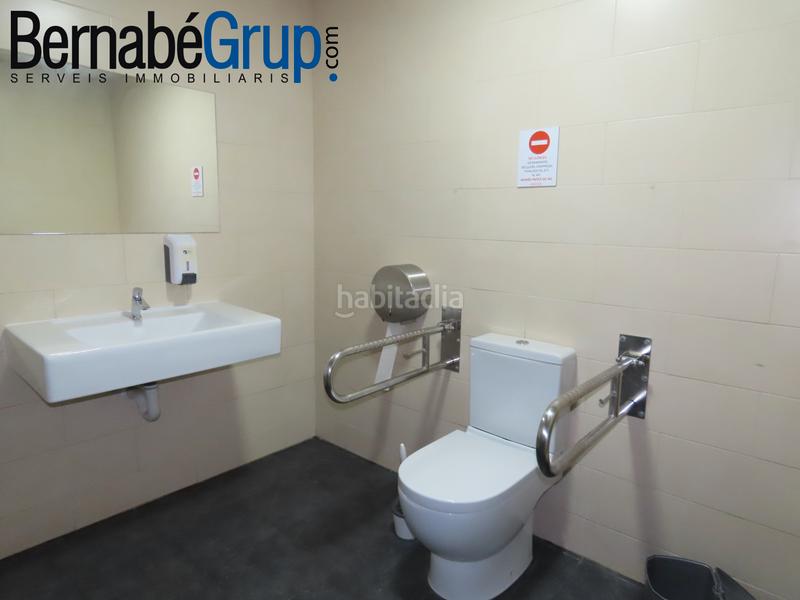 Foto 31004e9e-1c7b-4aa7-8734-d54201566677. Pas-de-porte local commercial avec chauffage dans Hostal Granollers