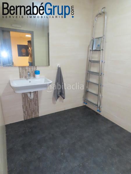 Foto 75e2750c-4a44-4f1b-911f-cd8303195d01. Umzug geschäftsraum mit heizung in Hostal Granollers