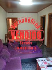 Flat in Canovelles. Oportunidad junto al cap de canovelles