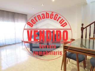 Duplex in Franqueses del Vallès (Les). 5 dormitorios con 2 terrazas 2 balcones y plaza de parking
