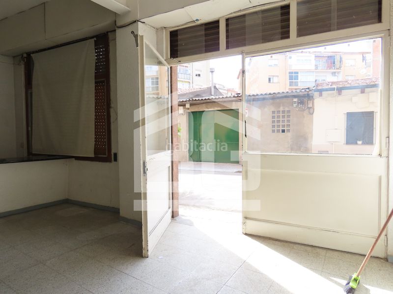 Foto d69f4051-74be-43df-9d8f-88acf9761ad3. Lloguer local comercial a Col·legis Nous Mollet del Vallès