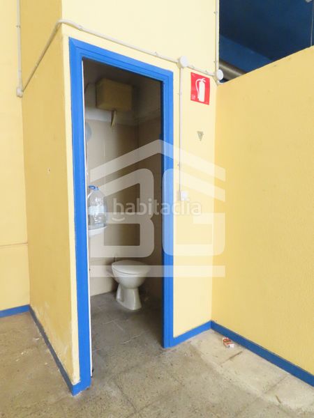 Foto 407aca1c-8a79-4b6c-a1c7-e3bcc65a108b. Rent business premise in Col·legis Nous Mollet del Vallès