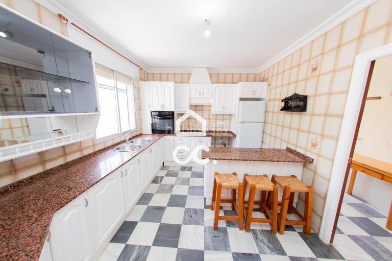 Foto 6dd1dd94-d6b9-4636-8af6-a7f6a4dedf4f. Casa in calle giralda la 2 in Calabardina Águilas