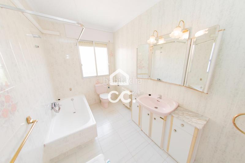 Foto f536d01c-2199-4de0-b713-e4f0ad0e05ca. Casa in calle giralda la 2 in Calabardina Águilas