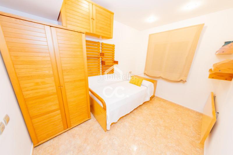 Foto ef7dafc2-30ae-4300-b198-9370cd97b8e7. Casa pareada en calle de río de janeiro 38 en Calabardina Águilas