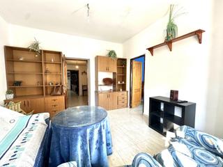 Casa  Calle de francisco garca carrasco. Vive y emprende!! gran casa nica con local comercial incluido!!