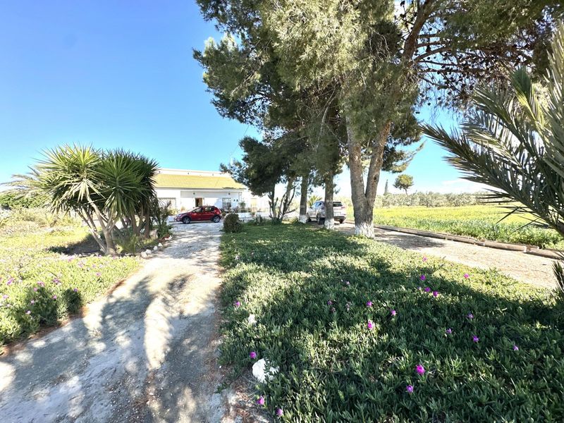 Foto 62eb4913-9242-4424-b2bc-5c4ba4355e7f. Masia amb aparcament a Escucha Lorca