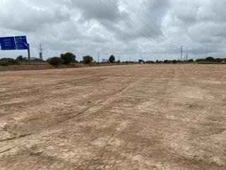 Rent Industrial plot  Lloc a macia la vi