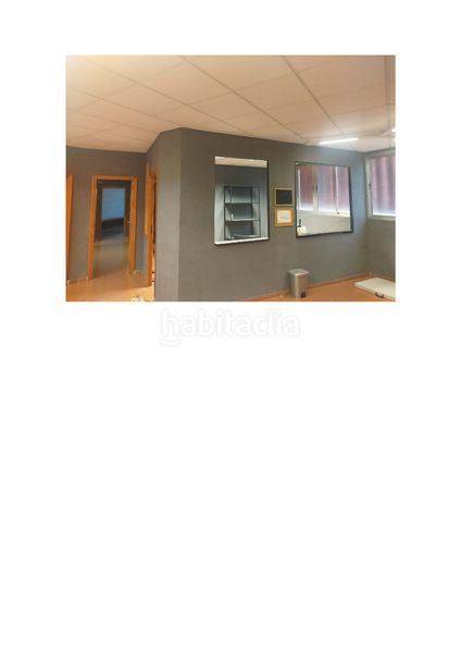 Foto 916afe7d-6713-40b5-8af4-c0c564539e20. Local comercial a Torreforta Tarragona