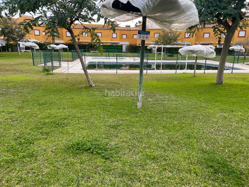 Foto b823f93f-e431-45e0-b2ac-683cbe375ea3. Pis amb aparcament piscina a Las Tres Piedras - Costa Ballena Chipiona