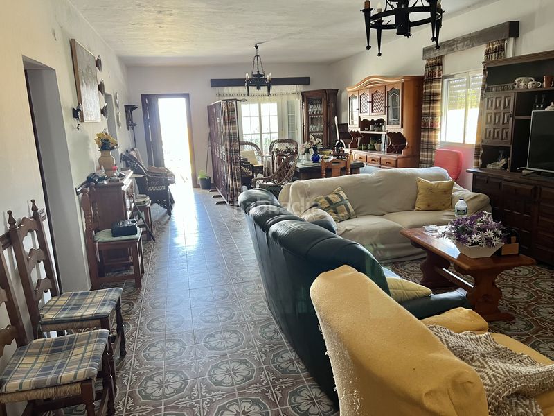 Foto ba769c4f-ffca-47cc-bc24-65cb2f99510b. Xalet amb xemeneia aparcament a El Palmar Vejer de la Frontera