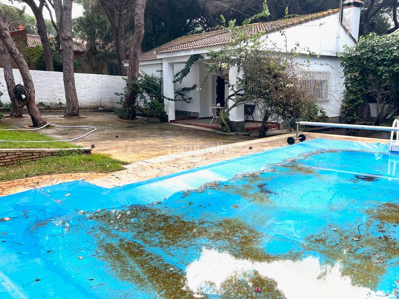 Foto f5b1ce49-89b5-48fc-a197-474d33d2e006. Chalet avec cheminée parking piscine dans Los Franceses - La Vega Chiclana de la Frontera