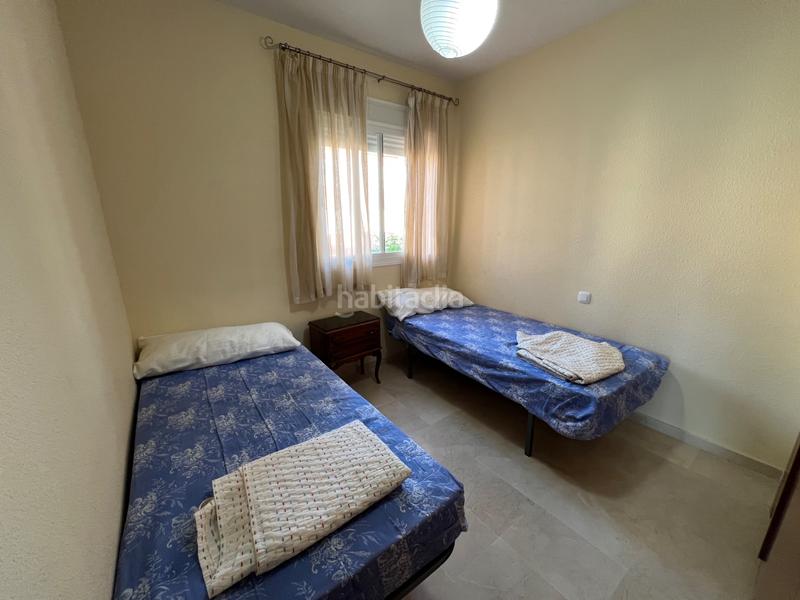 Foto bcffc23a-dae5-4f92-bea3-28d6df66704b. Piso en avenida rodríguez de la borbolla 3 oportunidad piso 3 dormitorios y 2 baños a 200 metros de la playa en Rota