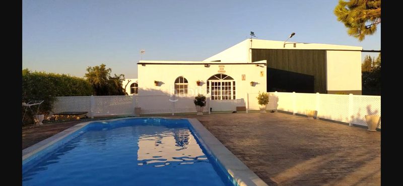 Foto 9dc174ce-82dc-4fc6-a88c-35dd016e969f. Finca rústica a Cuatro Pinos - El Carmen Puerto de Santa María (El)