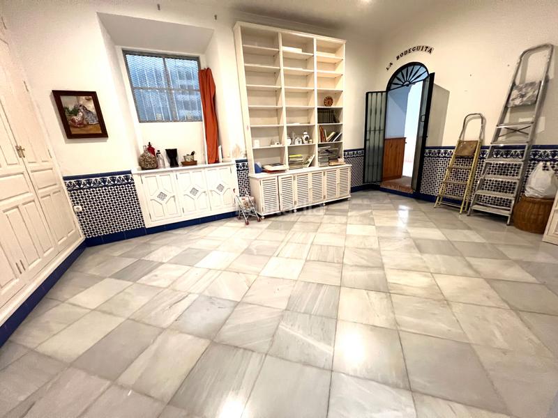 Foto b316b38f-d30c-4f8e-82b1-89e985344189. Casa amb xemeneia calefacció a Centro-Calzada-Cabo Noval Sanlúcar de Barrameda