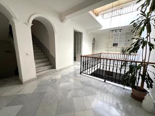 Haus in Centro-Calzada-Cabo Noval. Casa señorial centro sanlucar