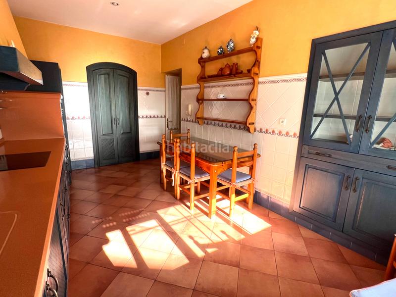 Foto ff0a2eaf-56ed-4aa7-bcdc-3cb6d7101d3a. Casa amb xemeneia calefacció a Centro-Calzada-Cabo Noval Sanlúcar de Barrameda