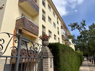 Piso  Calle federico garcía lorca. Piso para reformar de 3 dormitorios