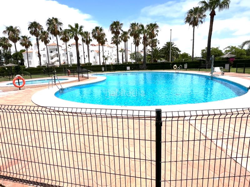 Foto 9c00d79f-6428-48e7-b396-85aaf799711e. Pis a avenida reina sofía 11a a Costa Ballena Golf Rota