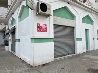 Lloguer Local Comercial a Calle de montevideo 62. Local zona el altillo en esquina- 75 metros