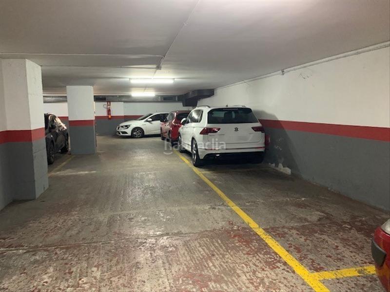 Foto 5df7b491-1a98-4adc-9831-2babc0376bbe. Posto auto in Centre Badalona