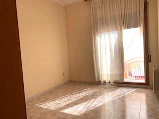 Piso  Carretera de mena. ¡oportunidad junto plaza trafalgar!