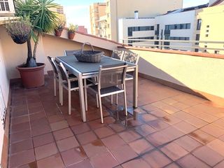 D�plex  Carrer de la quintana alta. �duplex con terraza, dalt de la vila!