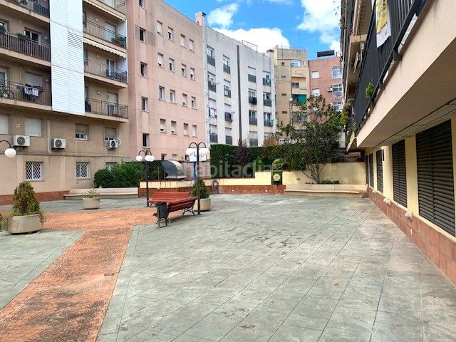 Foto 7d90768a-7ebb-4b0f-a17b-058d233baef1. Duplex con riscaldamento in Centre Badalona