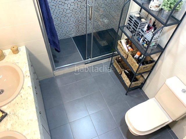 Foto 3e6f5b79-43e9-4062-a7e7-6ee85b9e6087. Duplex con riscaldamento in Centre Badalona