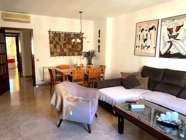 Foto 5e694b75-b531-4fcb-b6c0-9fce879241c7. Duplex con riscaldamento in Centre Badalona