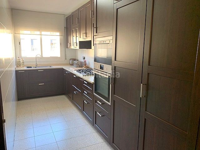 Foto bd410483-f41c-4aca-b5b2-b1e2fb178a50. Duplex con riscaldamento in Centre Badalona