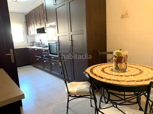 Foto f80526fa-8379-4214-b5c4-935494dc5297. Duplex con riscaldamento in Centre Badalona